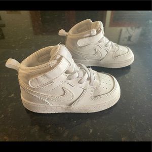 White toddler Nike sneakers size 8